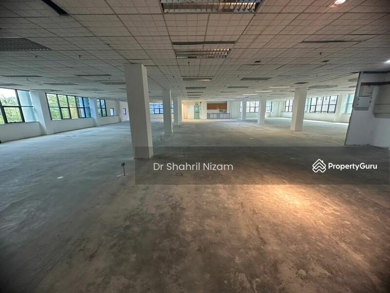 For Rent - Institutional/Office Building To Lease in Kelana Jaya