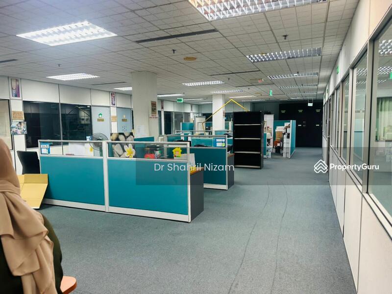 For Rent - Institutional/Office Building To Lease in Kelana Jaya