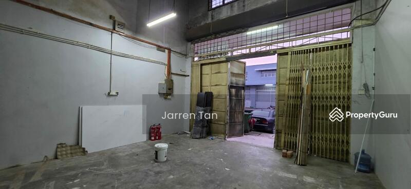 For Rent - 1.5 Storey Terrace / Link Factory Warehouse @ Puchong Permai