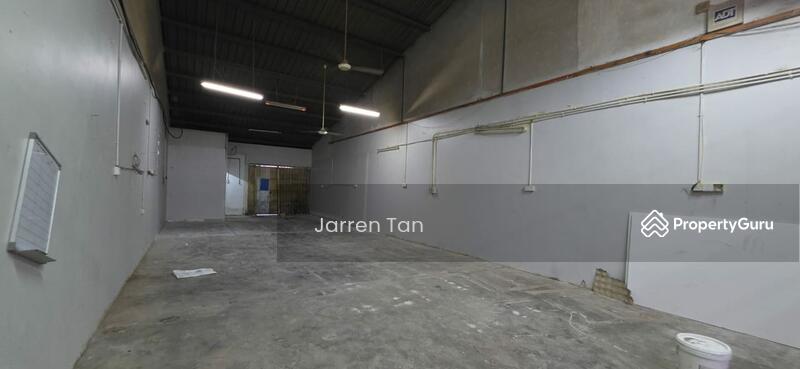 For Rent - 1.5 Storey Terrace / Link Factory Warehouse @ Puchong Permai