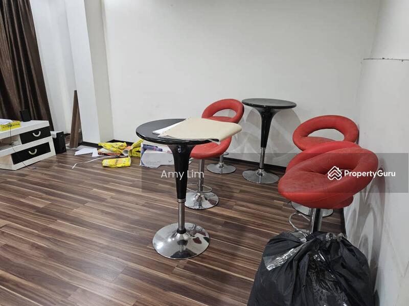 For Sale - Bandar Puteri Puchong 3 Storey Shop
