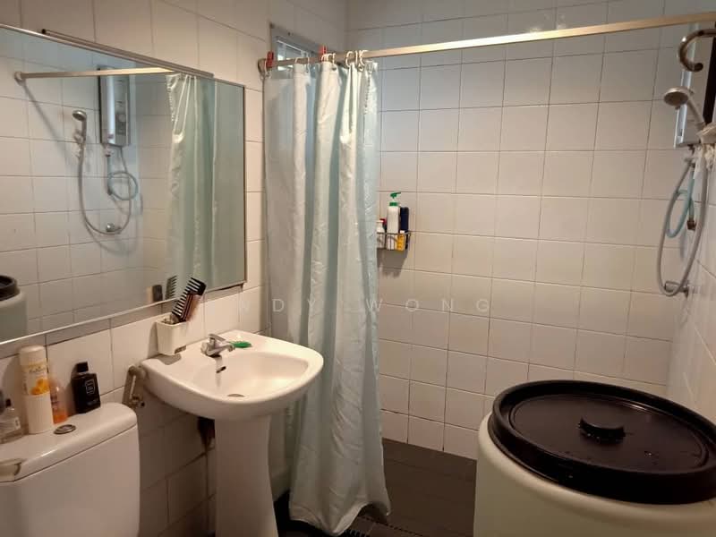 Pangsapuri untuk Disewa di Taman Kobena - Andy Wong - Bathroom - PropertyGuru.com.my