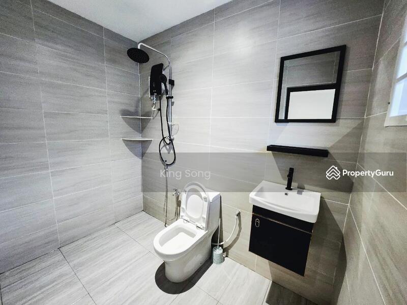 Untuk Disewa - Terrace house at Bukit Beruang