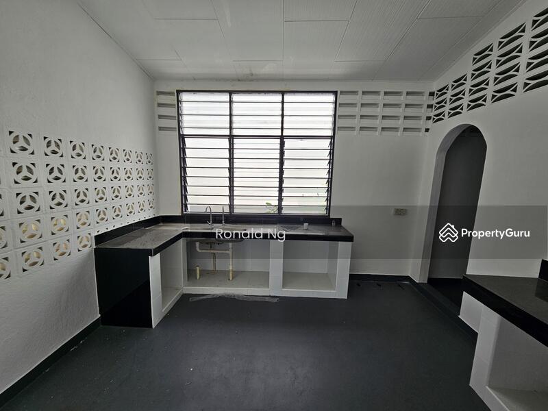Untuk Dijual - 2 Storey Semi D Corner Tanjung Tokong Tanjung Bungah