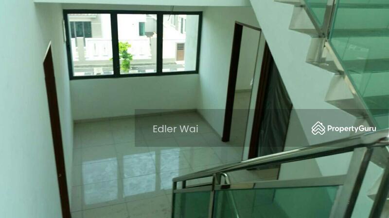 Untuk Dijual - 3 Storey Bungalow @ Taman Kerjasama