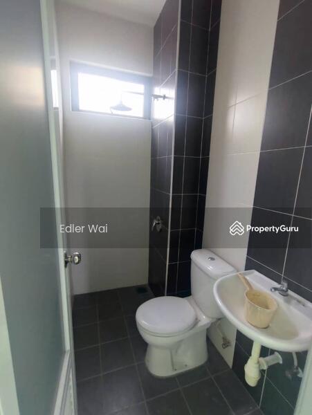 Untuk Dijual - 3 Storey Bungalow @ Taman Kerjasama
