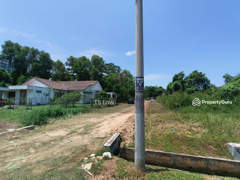 Untuk Dijual - Teluk Kemang Bungalow Land