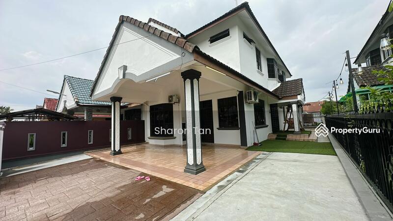Untuk Dijual - Semi-D house at Taman Rinting