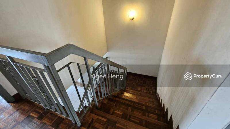 Untuk Dijual - Anggerik Aranda