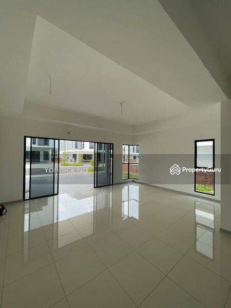 For Sale - Bromelia @ Bukit Puchong
