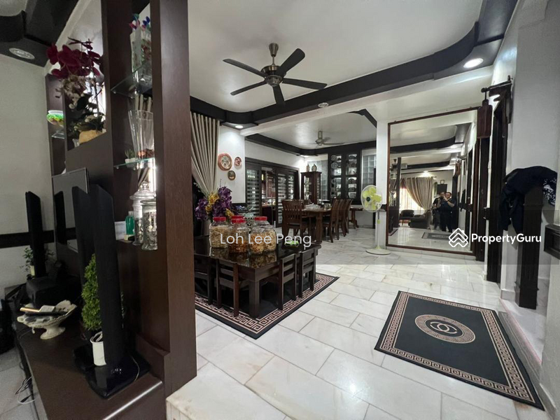 For Sale - Bungalow at Taman Bukit Kempas