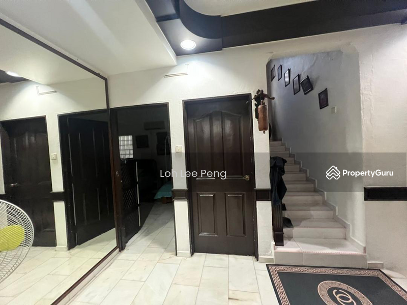 For Sale - Bungalow at Taman Bukit Kempas