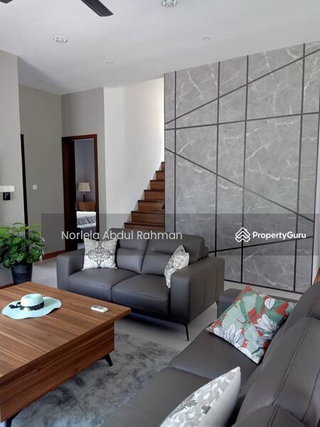 For Sale - College Heights, Garden Resort