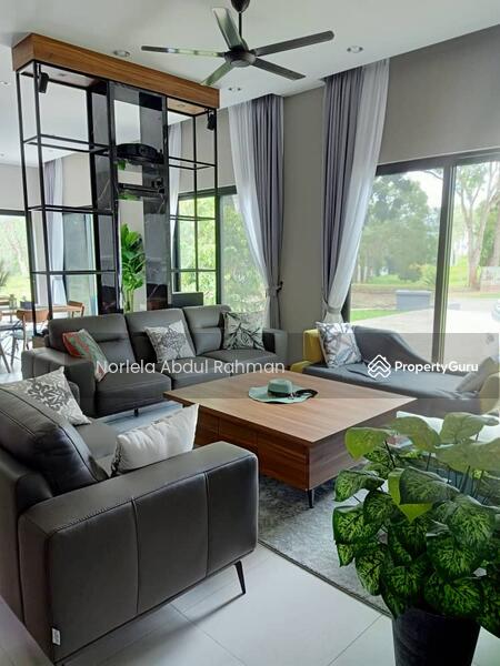 For Sale - College Heights, Garden Resort