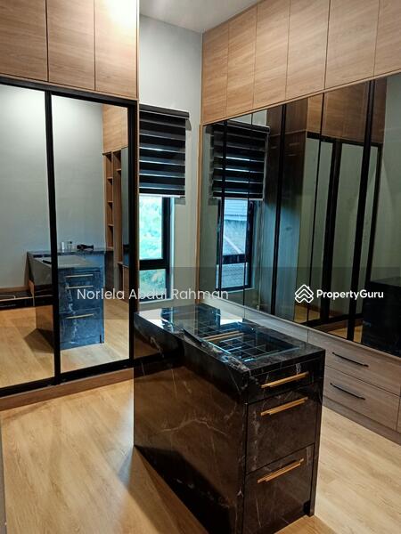 For Sale - College Heights, Garden Resort
