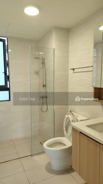 Master Bedroom Toilet