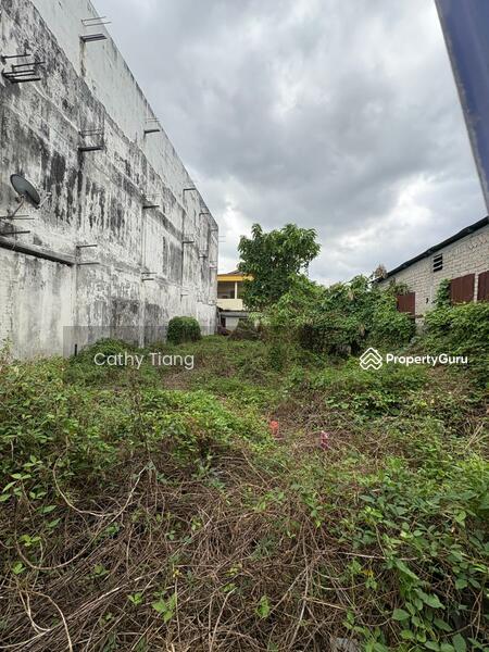 For Sale - Sungai Chua Bandar Kajang Shop Lot with Empty Land for Sale