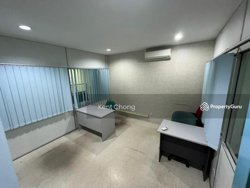 For Sale - BANDAR PUTERI 1ST FLOOR SHOP OFFICE BESIDE LRT