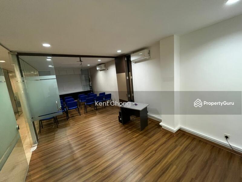 For Sale - BANDAR PUTERI 1ST FLOOR SHOP OFFICE BESIDE LRT