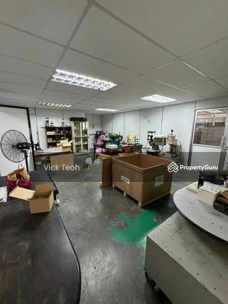For Rent - Semi D Warehouse Factory Lorong Perusahaan Maju Taman Pelangi Perai