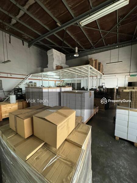 For Rent - Semi D Warehouse Factory Lorong Perusahaan Maju Taman Pelangi Perai