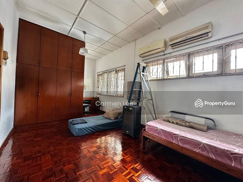 For Sale - SS 18 House with 20 feet Garden