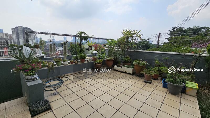 For Sale - Taman United