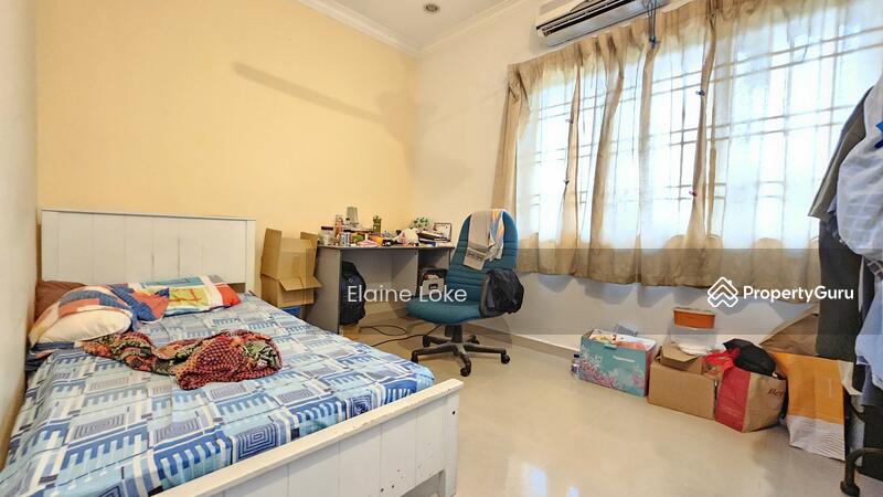 For Sale - Taman United