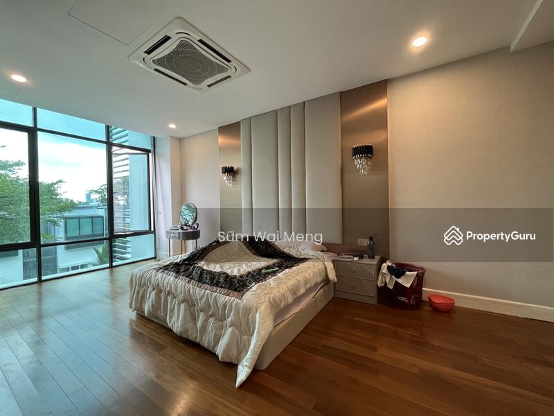 Untuk Dijual - KLGCC Resort: East Residence