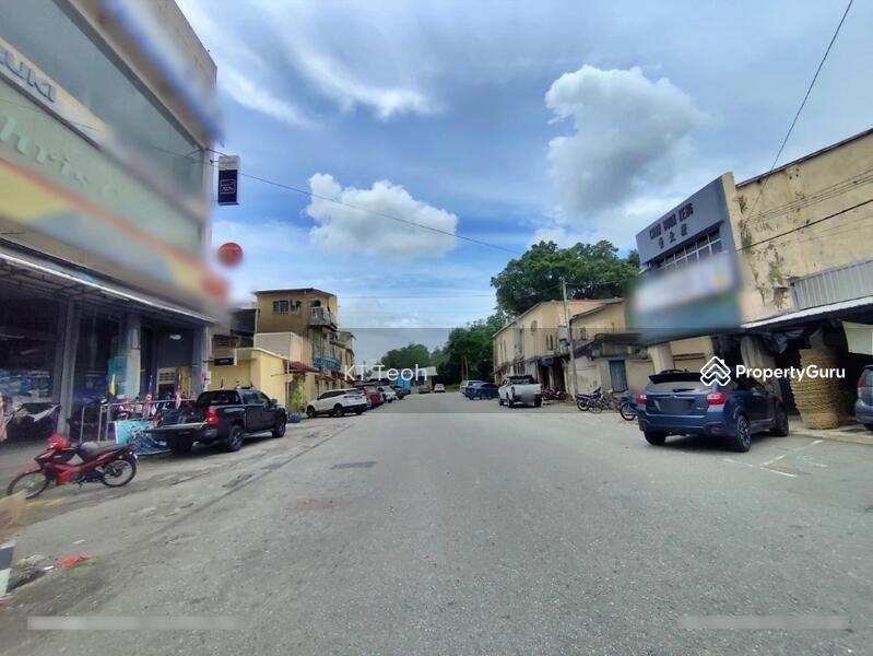 Untuk Dijual - Below Market Value; 3 Units 4 Storey Shop Office @ Teluk Intan