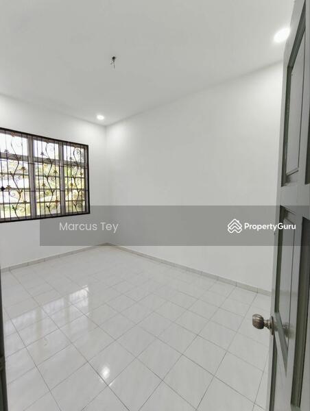 Untuk Dijual - Kulai Kulai Kulais