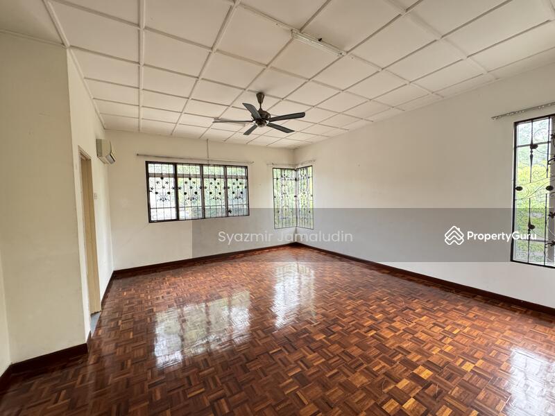 For Sale - Corner lot Freehold open 2 storey semi D bangi