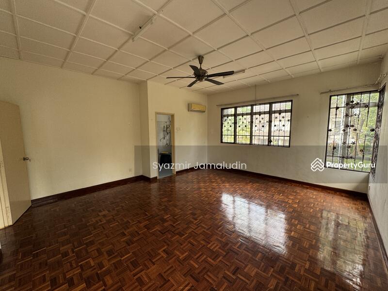For Sale - Corner lot Freehold open 2 storey semi D bangi