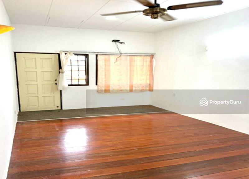 For Rent - Greenlane 2 Storey Terrace House in Jalan Delima