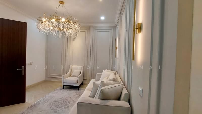 Rumah Berkembar untuk Dijual di Bukit Raja (Selangor) - Zulfikar Zainal - Living Room - PropertyGuru.com.my