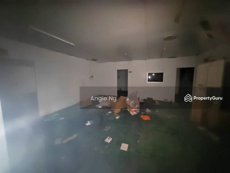 For Rent - 2 Adjoining Semi D Warehouse @ Kawasan Industri Merlimau Jasin