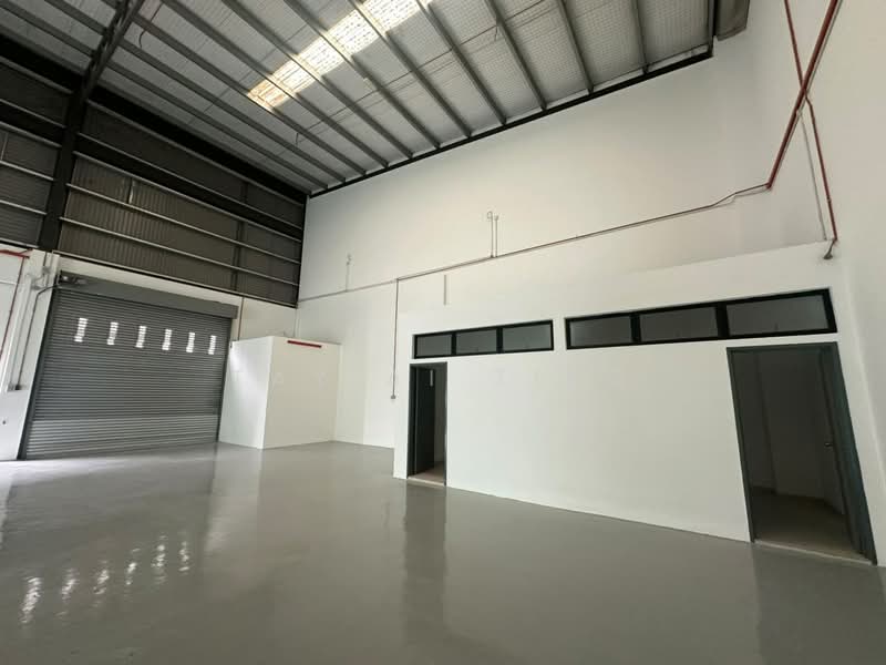 Kilang untuk Disewa di Eco Business Park 1 (Johor Bahru) - Tay Ai Ting - Interior - PropertyGuru.com.my