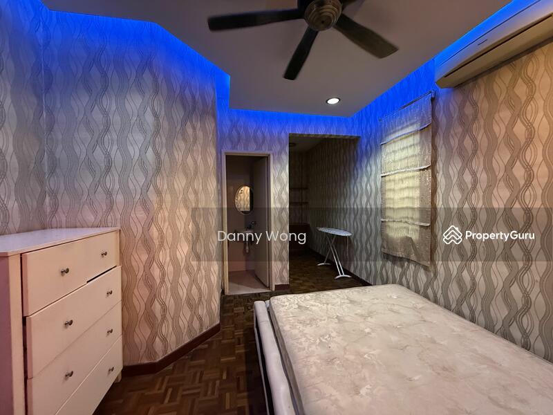 For Sale - Amethyst 2, Kota Emerald