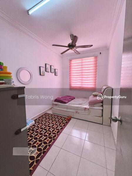 For Rent - Trifolis