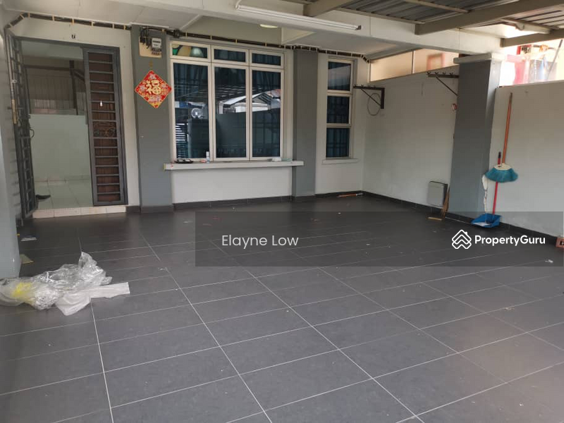 For Rent - Terrace house at Sri Pulai Perdana 2