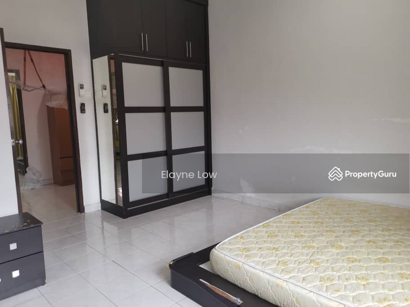 For Rent - Terrace house at Sri Pulai Perdana 2