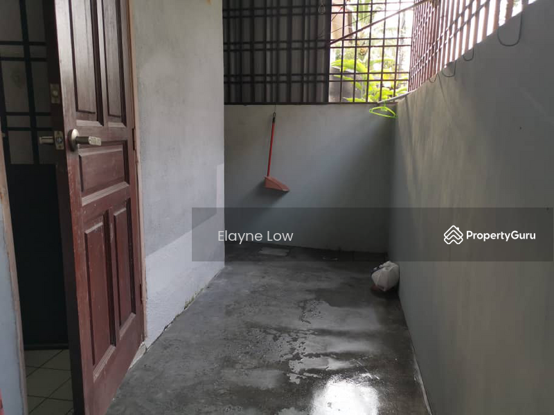 For Rent - Terrace house at Sri Pulai Perdana 2