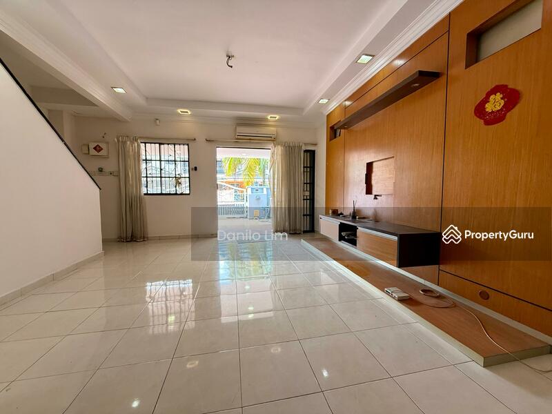 For Rent - Damai Perdana, Gated Guarded, 9/10 Condition, Renovated, Low Rental Price