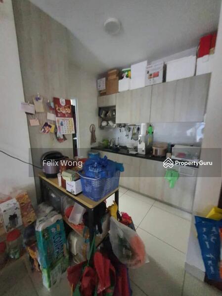 Untuk Disewa - Koi Suites