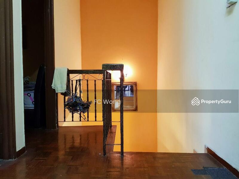 Untuk Dijual - Terrace house at Taman Sri Manja