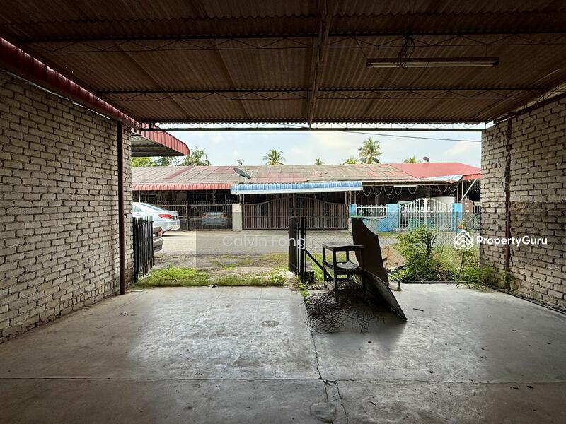 Part of car porch