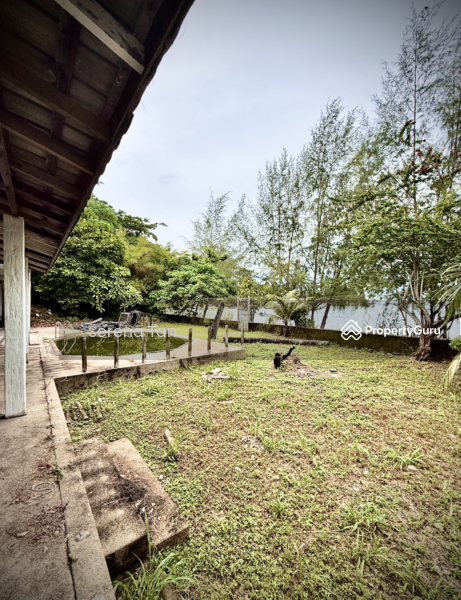 Rare Beachfront Bungalow in Batu Ferringhi – A Hidden Gem with Limitless Potential. untuk Untuk Dijual - RM 10,800,000, Apr 2026 - PropertyGuru.com.my