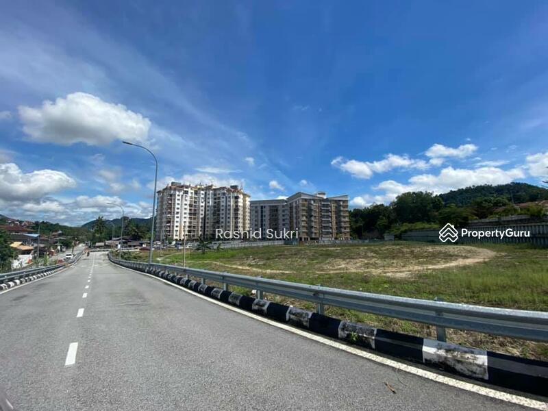 Untuk Disewa - Estana Court