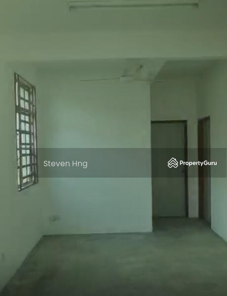 For Rent - Single Storey Bungalow House Unfurnished Solok Rajawali Bayan Lepas