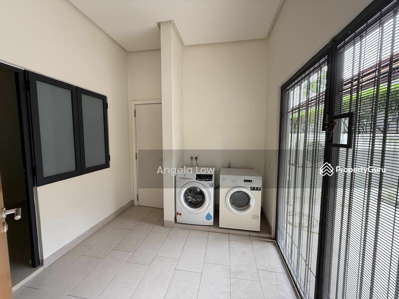 Laundry room & maid room @ ground floor 